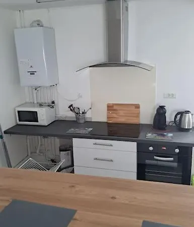 Maison Pas Loin Centre-ville بيت للعطل *