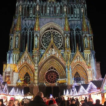 Maison Pas Loin Centre-ville Casa vacanze