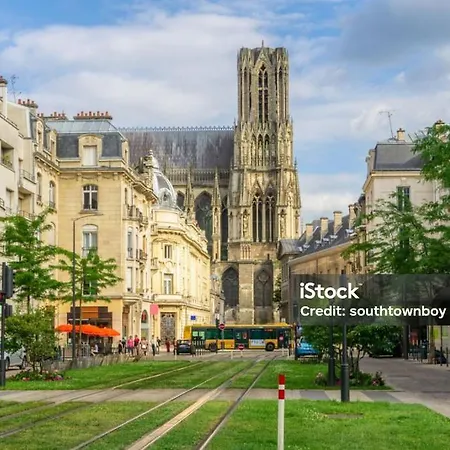 بيت للعطل Maison Pas Loin Centre-ville *